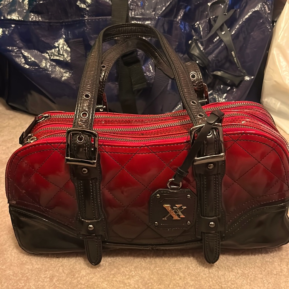 Maxx New York Red to Black Ombré  Leather Purse in Excellent Used Condition